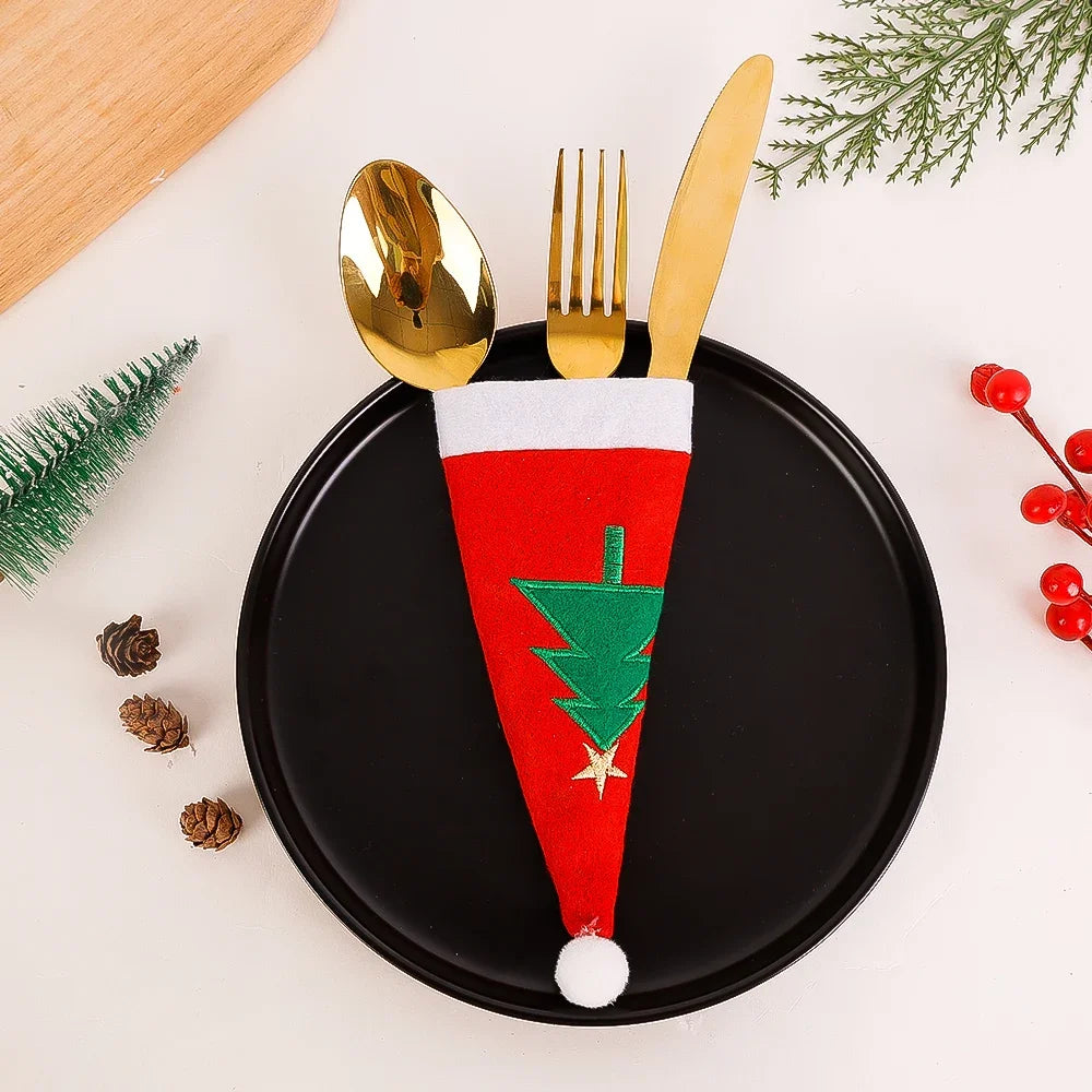 Santa Hat Cutlery Holder Set – Festive Touch for Your Holiday Table